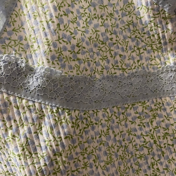 Tank top - Picture 2 of 3